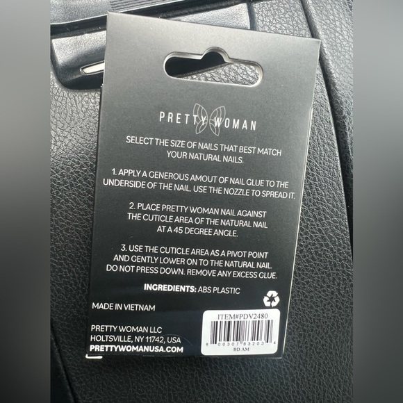 Pretty women Nails Vegan nails new sparkly gold and white nails no glue - Picture 3 of 5